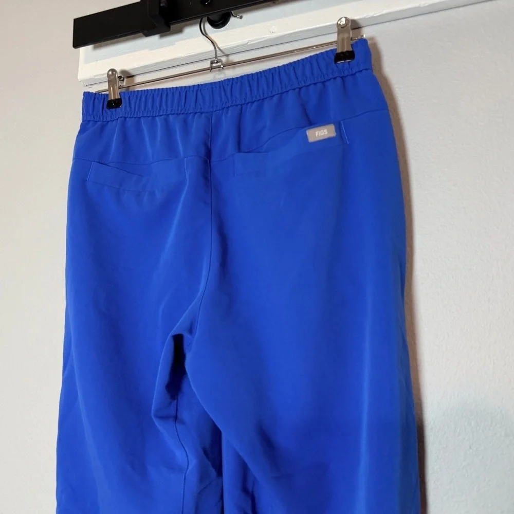 Figs Tansen Men's Jogger Scrub Pants Size Small Blue Embroidered Aya Healthcare
